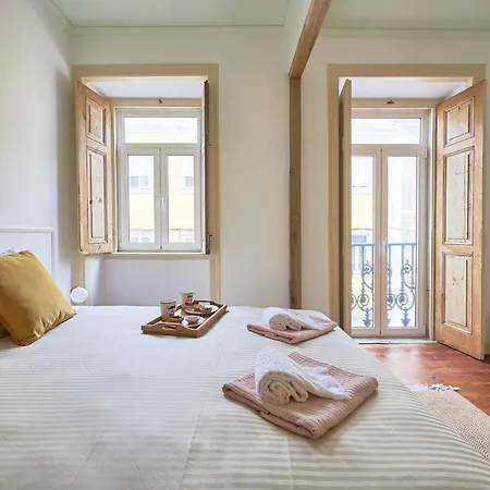Alcantara Like A Local Apartman